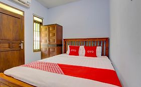 Super Oyo 93012 Griya Kencana Asri Syariah