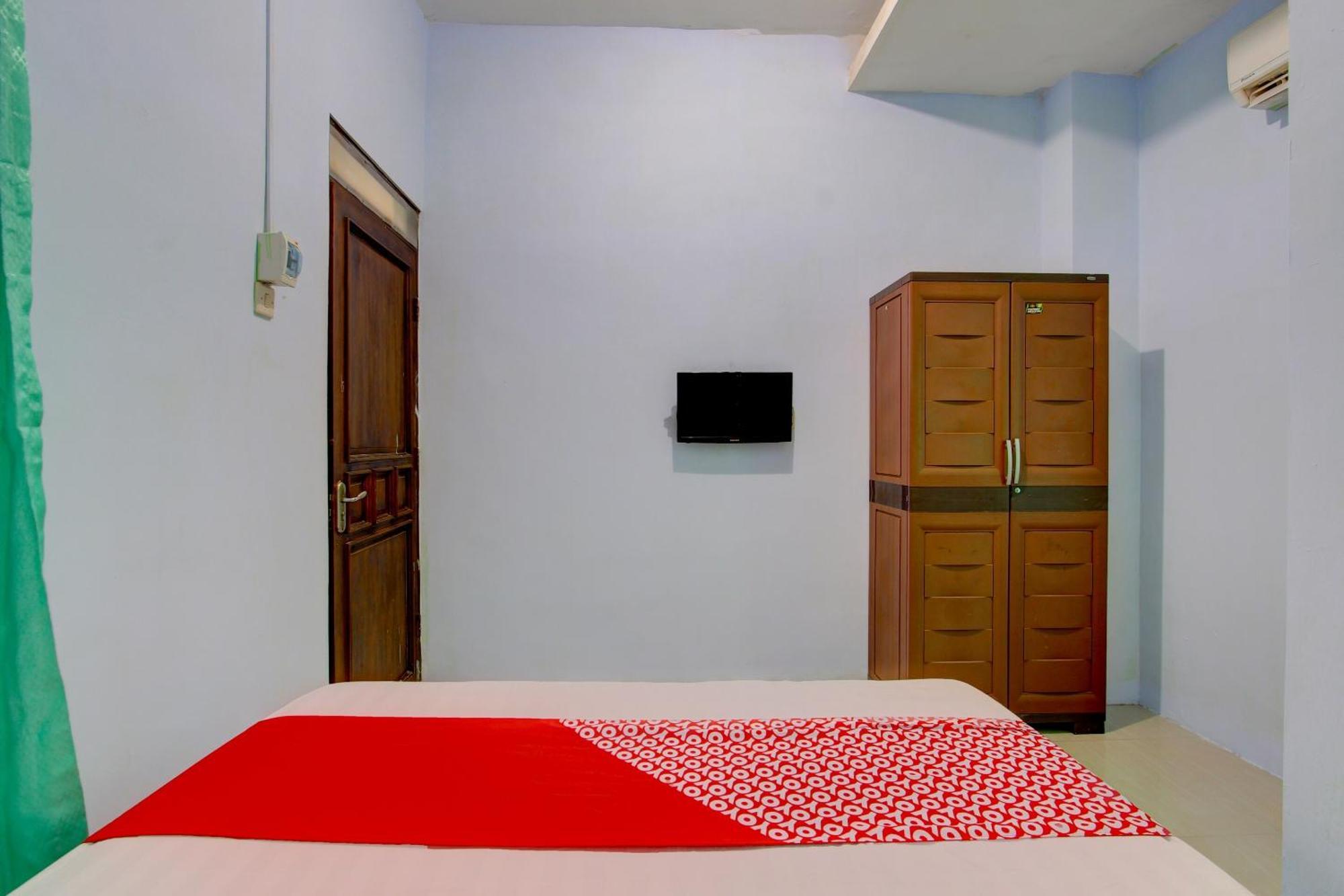 Super Oyo 93012 Griya Kencana Asri Syariah Lawean Bagian luar foto